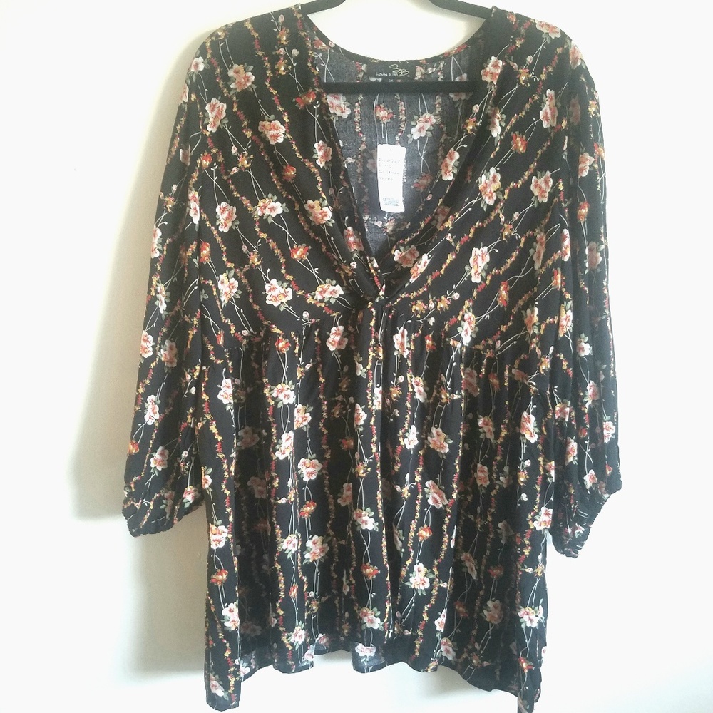 Suzanne Betro - Floral Fit & Flare Knot Front 3X